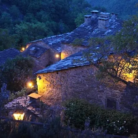 Village Heights شقة فندقية